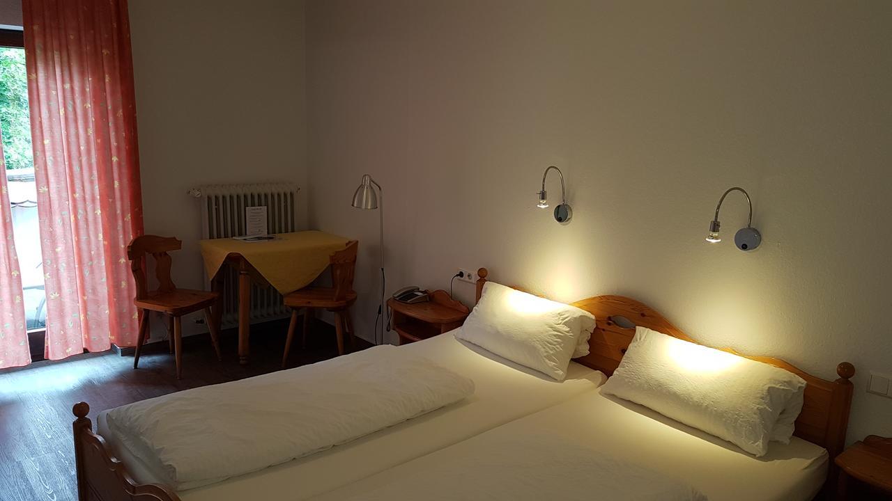 Hotel Gasthaus Roessle Freiburg im Breisgau Kültér fotó