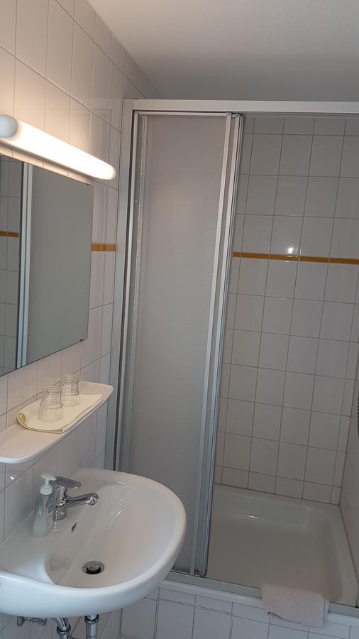 Hotel Gasthaus Roessle Freiburg im Breisgau Kültér fotó